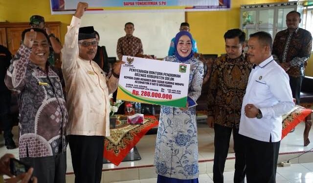 Hj. Emiko Epyardi Asda Saksikan Serah Terima Jabatan Korwil Pendidikan Dasar Kec. X Koto Singkarak