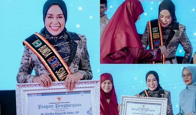 Penghargaan Ayah Bunda GenRe Pengayom BKKBN Sumbar 2024 Diraih Bupati dan Ketua TP-PKK Kabupaten Solok