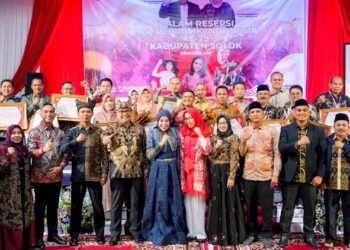 Bupati H. Epyardi Asda Hadiri Malam Resepsi Perayaan Hari Ulang Tahun Republik Indonesia Ke-79 di Kabupaten Solok