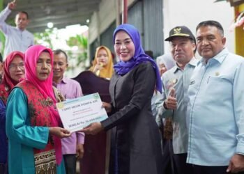 Temu Ramah Bupati dan Ketua TP PKK Kabupaten Solok Hj. Emiko Solok Dengan Kelompok Tani di Nagari Sumani