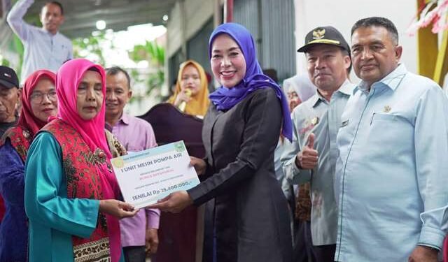 Temu Ramah Bupati dan Ketua TP PKK Kabupaten Solok Hj. Emiko Solok Dengan Kelompok Tani di Nagari Sumani