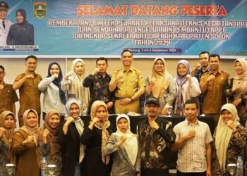 Sekdakab Solok Medison Buka Bimtek PPTK dan Bendahara Pengeluaran Pembantu di Kabupaten Solok
