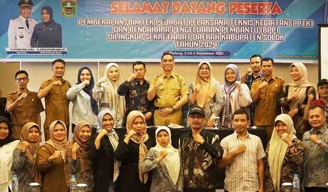 Sekdakab Solok Medison Buka Bimtek PPTK dan Bendahara Pengeluaran Pembantu di Kabupaten Solok