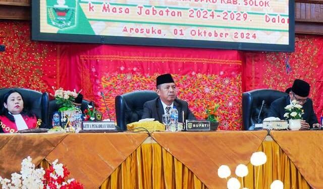 Pjs. Bupati Hadiri Paripurna Pengucapan Sumpah / Janji  Wakil Ketua DPRD Kabupaten Solok Masa Jabatan 2024 – 2029
