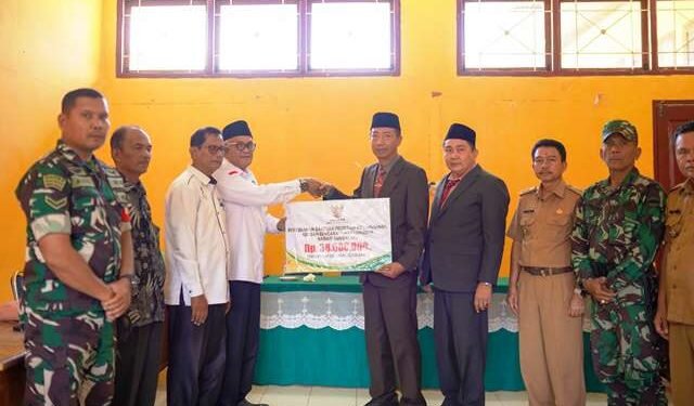 Keluarga Korban Bencana Longsor Tambang Nagari Sungai Abu Terima Bantuan dari Pemkab Solok