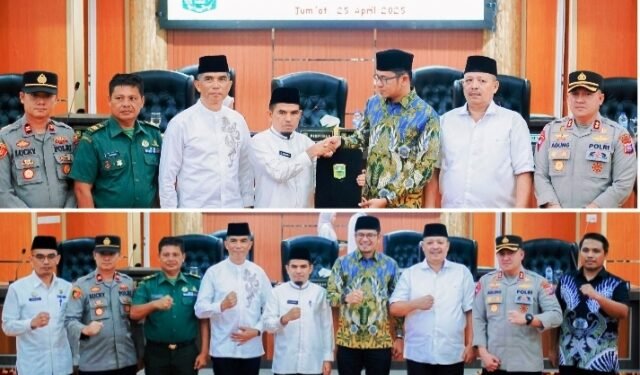 Wakil Bupati H. Candra Sampaikan LKPJ Bupati Solok Tahun 2024 Pada Paripurna DPRD