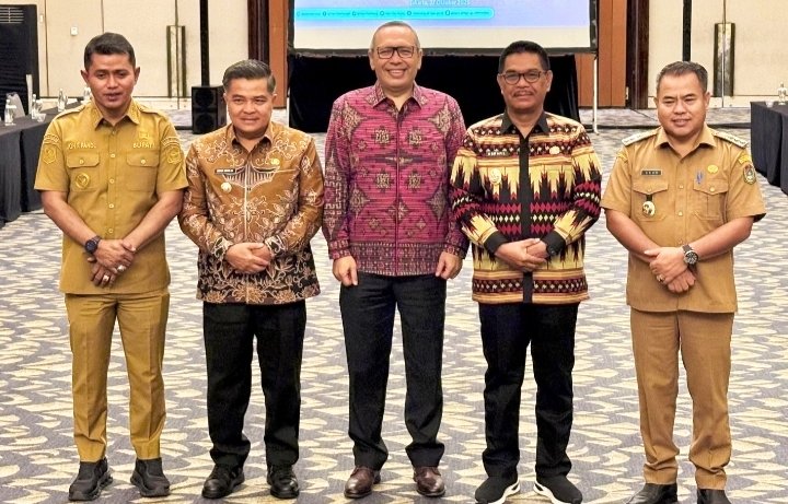 Bupati Solok Jon Firman Pandu Ikuti Rakor Lintas Sektor Pembahasan RTRW Kabupaten Solok 2025 -2045