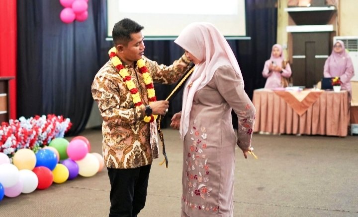 Wujudkan Sinergi Menuju Generasi Emas 2045 Bupati Solok Kukuhkan Bunda PAUD Kabupaten