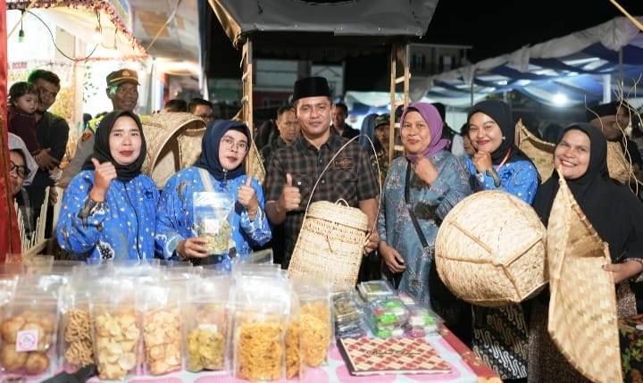 Bupati Solok Jon Firman Pandu Membuka Pameran UMKM Nagari Surian Ke-7 Tahun 2025