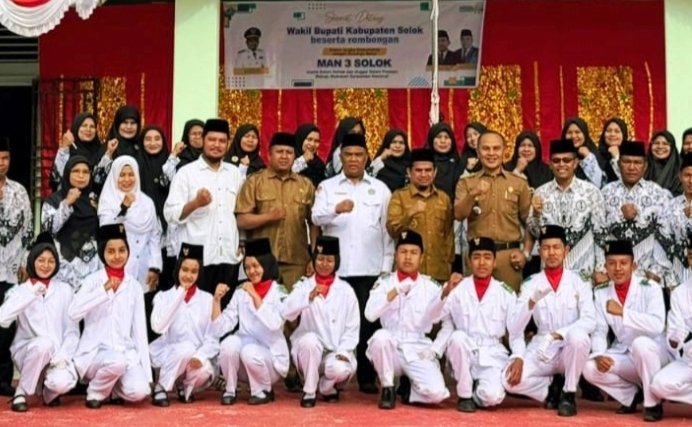 Wakil Bupati H. Candra Solok Berikan Motivasi Kepada Siswa MAN 3 Solok untuk Raih Cita-Cita Tinggi