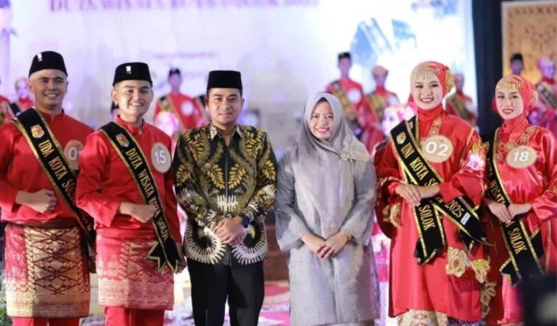 Wali Kota Solok Minta Kepada Uda Uni Duta Wisata 2025 Jangan Hanya Unggul Penampilan